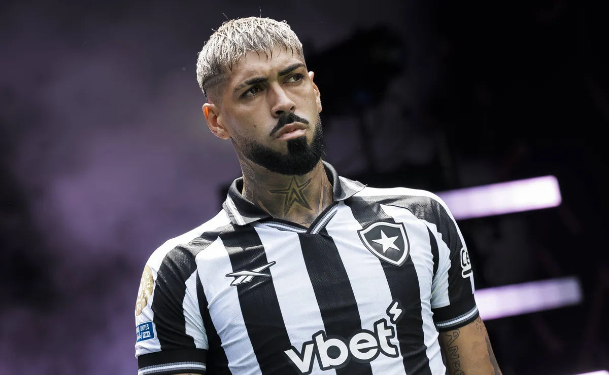 Textor desconhece interesse do Cruzeiro em Barboza e cutuca Artur Jorge: “Deveria ligar para o técnico do Botafogo”