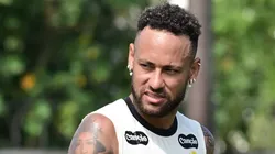 Neymar durante treino no CT Rei Pelé.