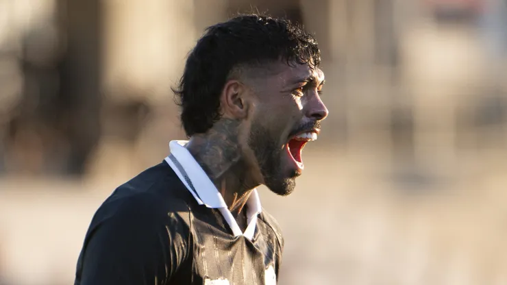 Alexander Barboza, zagueiro do Botafogo - Anderson Romão/AGIF @romaofotos