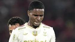 Evertton Araújo, meio-campista do Flamengo - Foto: Thiago Ribeiro/AGIF