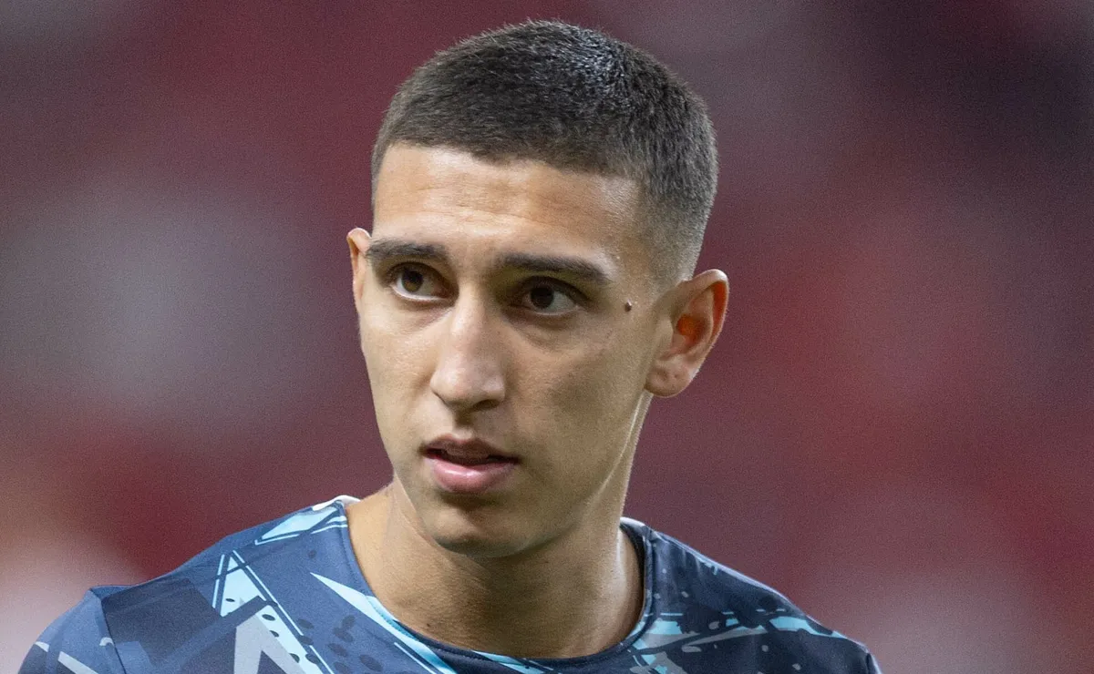 Miguel Monsalve está na lista de negociáveis do Grêmio após perder espaço com Luís Castro