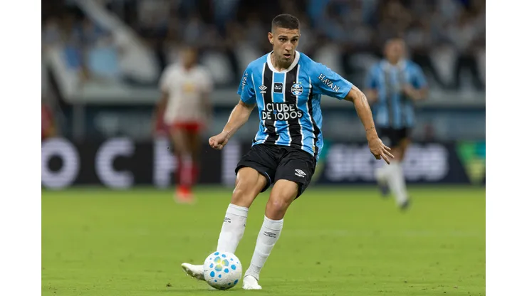 Miguel Monsalve jogador do Gremio durante partida contra o Bragantino no estadio Arena do Gremio pelo campeonato Brasileiro A 2026. Foto: Liamara Polli/AGIF