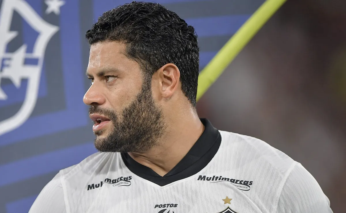 Hulk segue sem dar retorno técnico no Atlético-MG e futuro continua em debate na Cidade do Galo