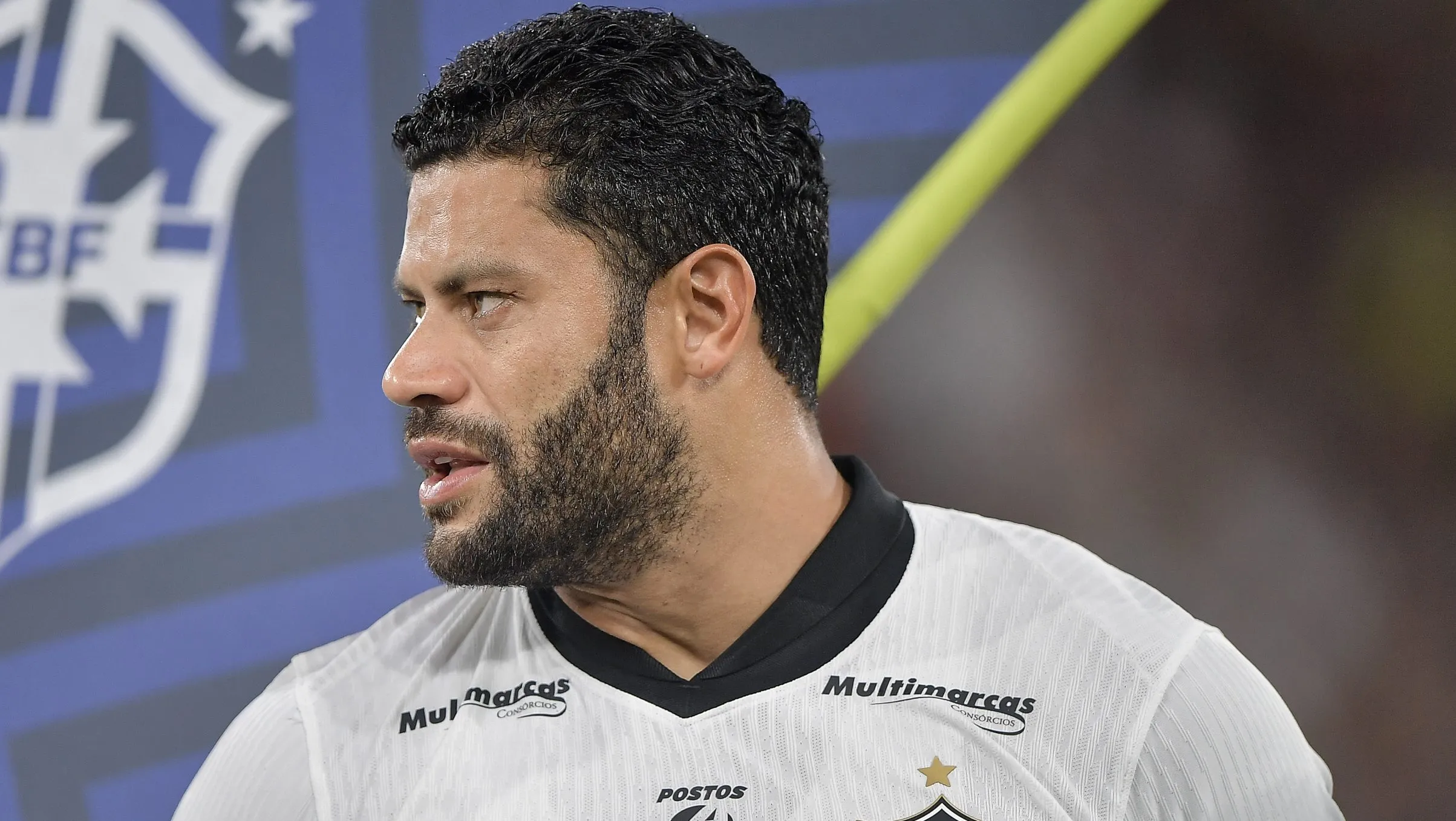 Hulk indo embora. Foto: Thiago Ribeiro/AGIF