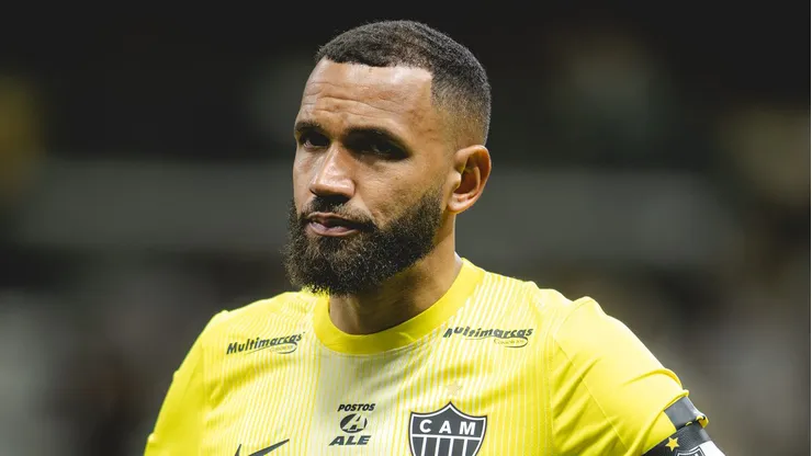 Éverson durante a entrada dos times no gramado