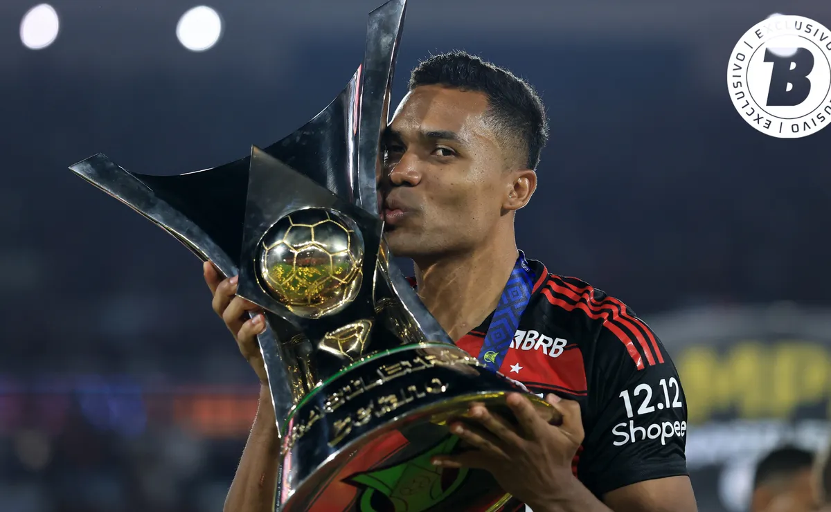 Flamengo vê interesse dos EUA por Alex Sandro enquanto negocia renovação