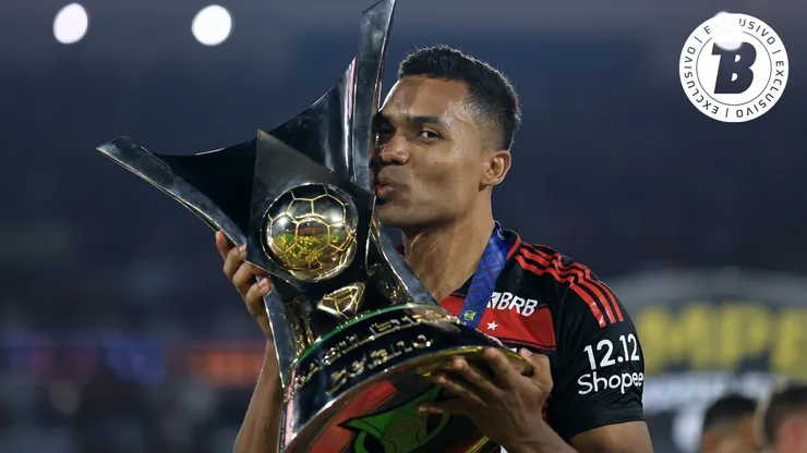 Lateral do Flamengo deve ir para Copa - Foto: Buda Mendes/Getty Images