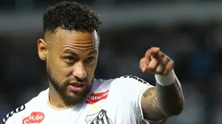 Neymar vive drama no Santos.