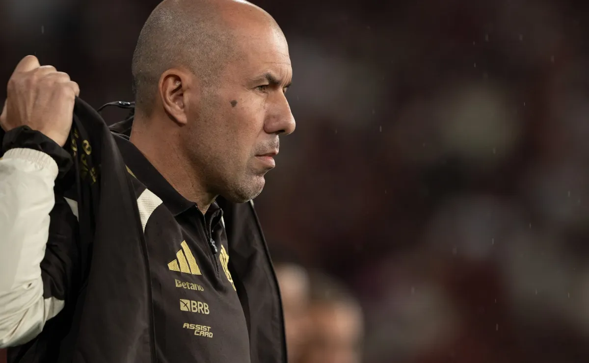 Leonardo Jardim iguala Filipe Luís e fica a uma vitória de marca que só Tite alcançou no Flamengo