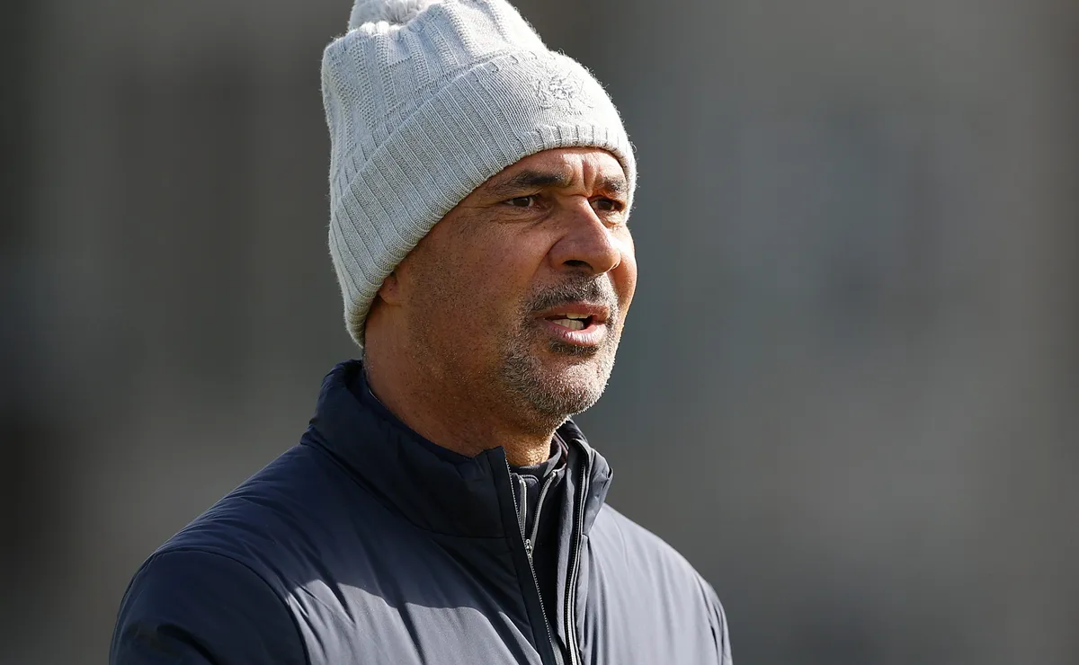 Gullit, ídolo da Holanda, responde sobre possível convocação de Neymar: “Precisa estar bem fisicamente”
