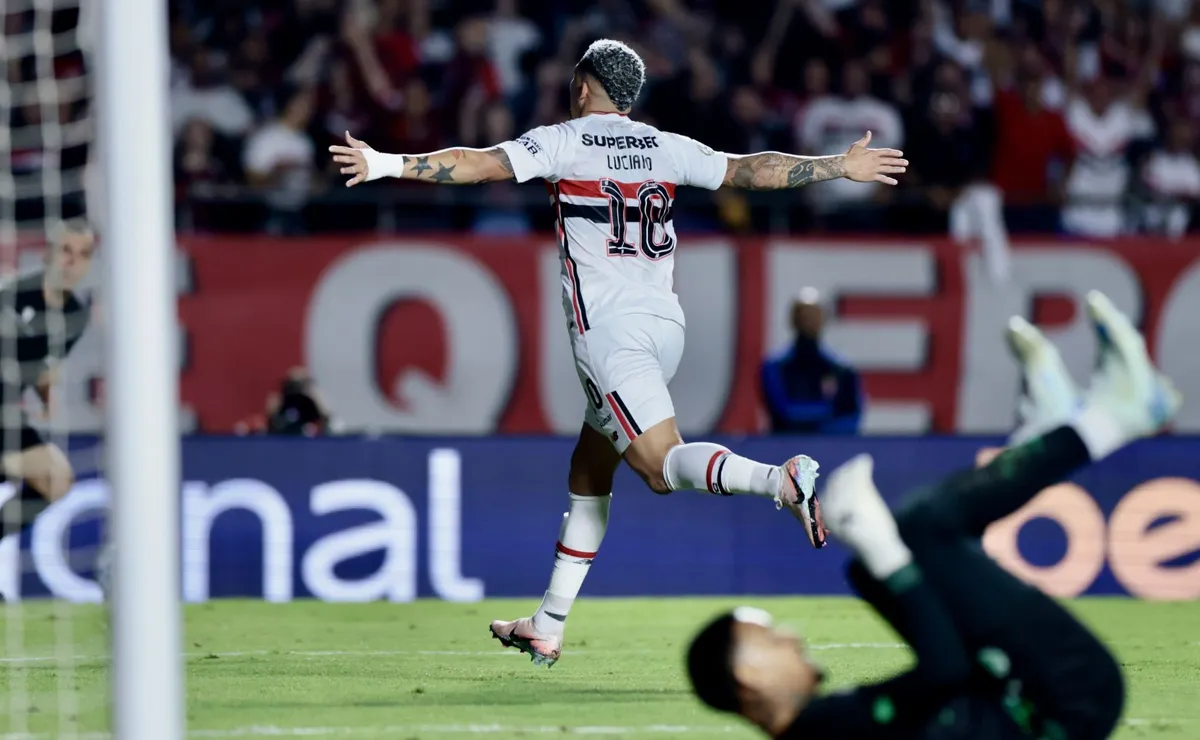 Luciano reencontra melhor fase no São Paulo e repete marca que não vinha desde 2024