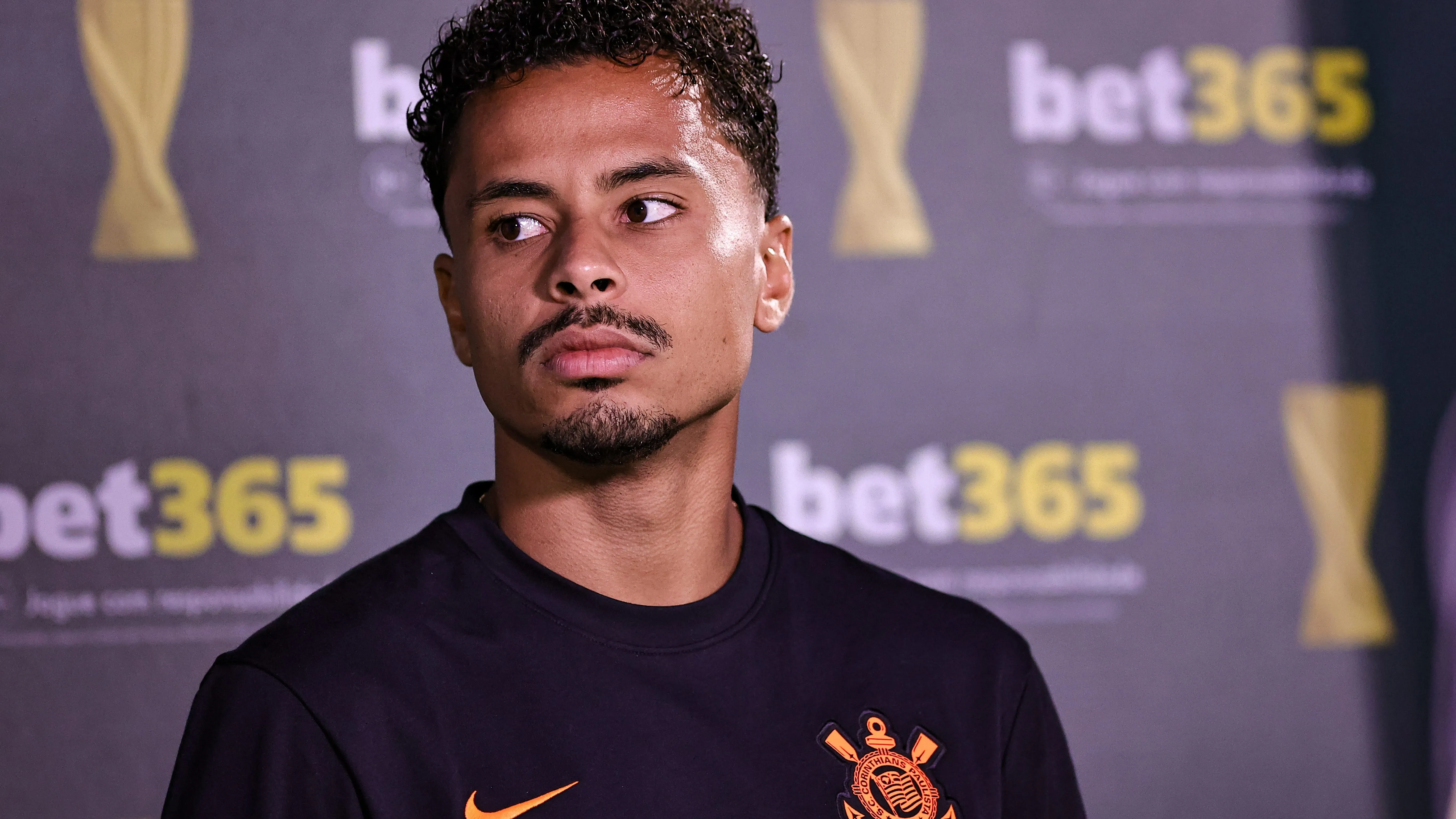 Allan pegou apenas a pena mínima no caso do gesto obsceno –  Foto: Fabio Giannelli/AGIF