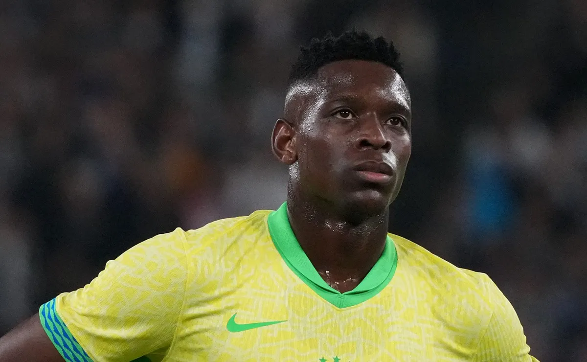 Flamengo congela negociação com Luiz Henrique após Zenit pedir quase R$ 300 milhões