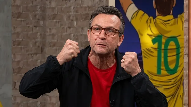 Neto ficou revoltado e fez críticas ao Flamengo.