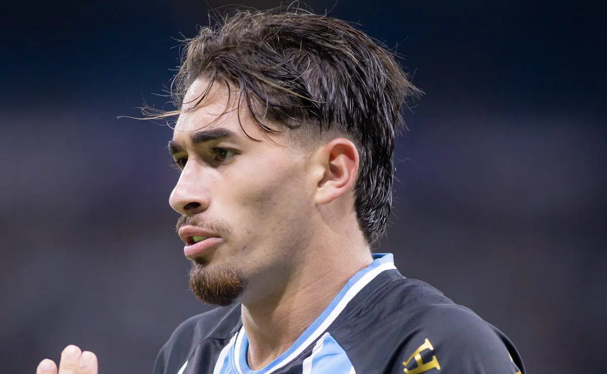 Pedro Gabriel deve sair do Grêmio após interesse iminente da Europa pela jovem promessa