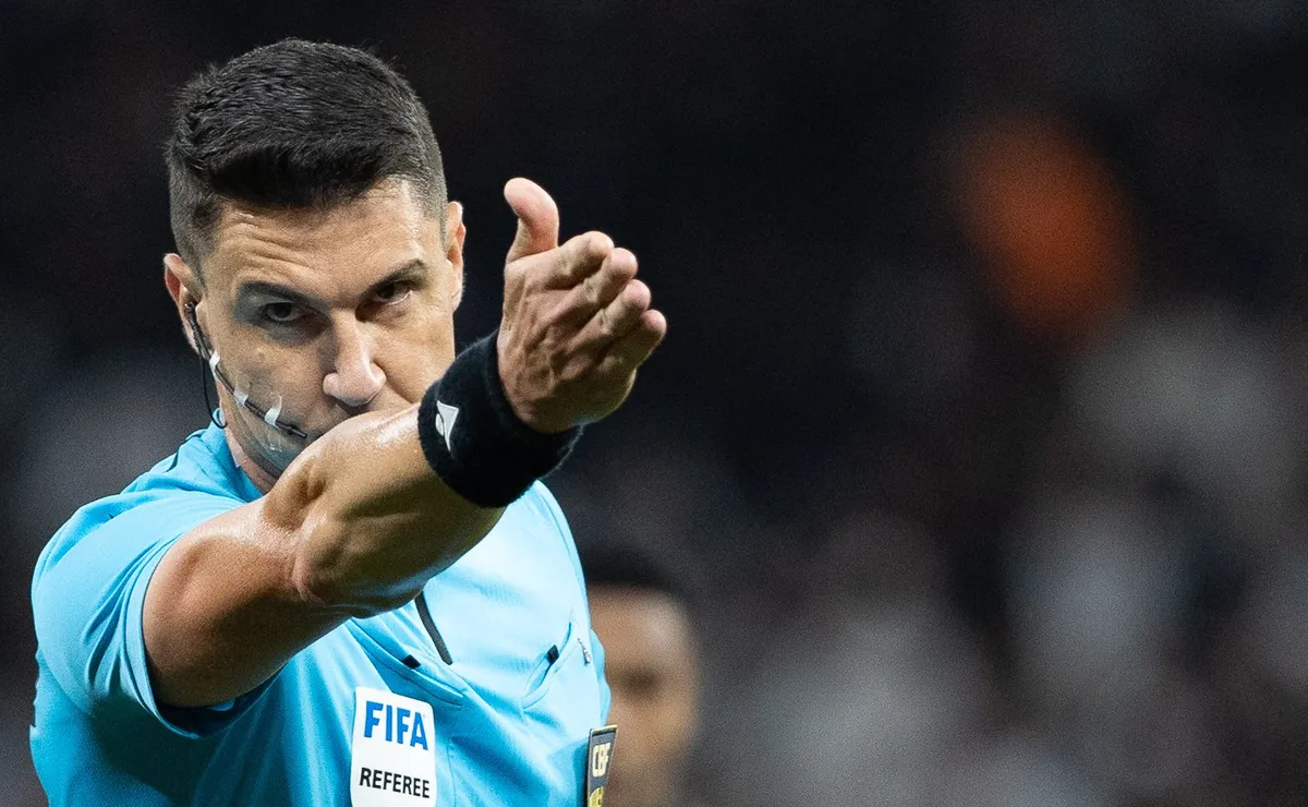 CBF confirma Rafael Klein na Arena MRV e Flamengo revê árbitro pivô de polêmica na Supercopa