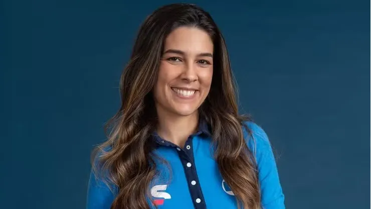 Renata Silveira vai viajar para narrar os jogos presencialmente na Copa do Mundo — Foto: Globo/Estevam Avellar