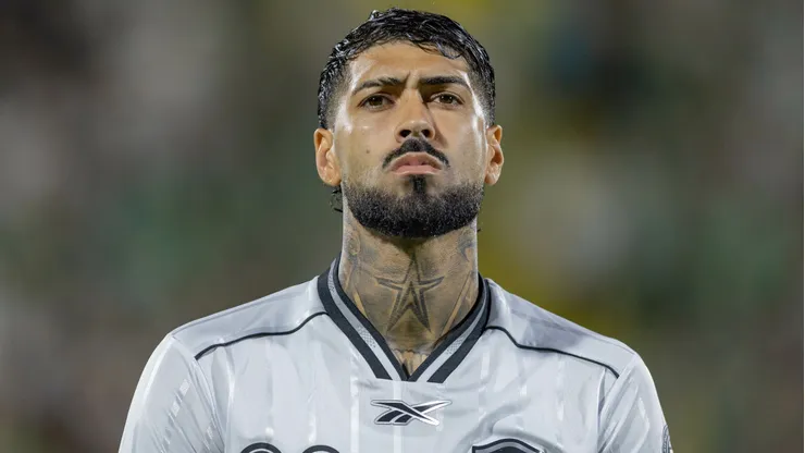 SC - CHAPECO - 18/04/2026 - BRASILEIRO A 2026, CHAPECOENSE X BOTAFOGO - Alexander Barboza jogador do Botafogo durante partida contra o Chapecoense no estadio Arena Conda pelo campeonato Brasileiro A 2026. Foto: Liamara Polli/AGIF