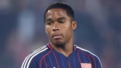 Endrick durante partida da Liga Europa