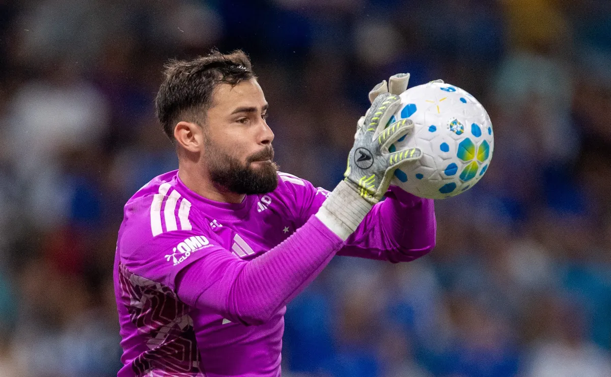 Comentarista da ESPN opina sobre debate sobre Matheus Cunha x Otávio no Cruzeiro