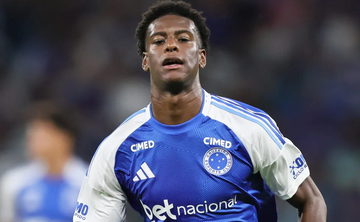 Jonathan Jesus destaca gol pelo Cruzeiro contra o Goiás e valoriza confiança do técnico Artur Jorge