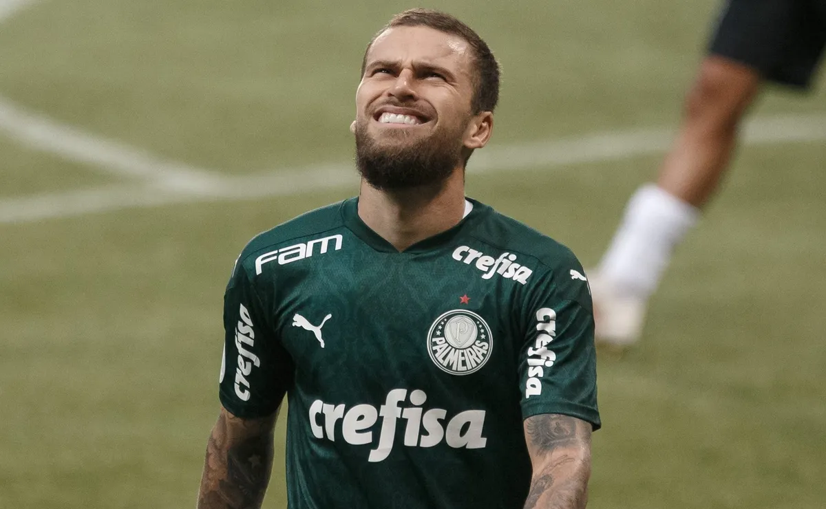 Lucas Lima relembra passagem pelo Palmeiras e afirma que foi onde mais aprendeu no futebol