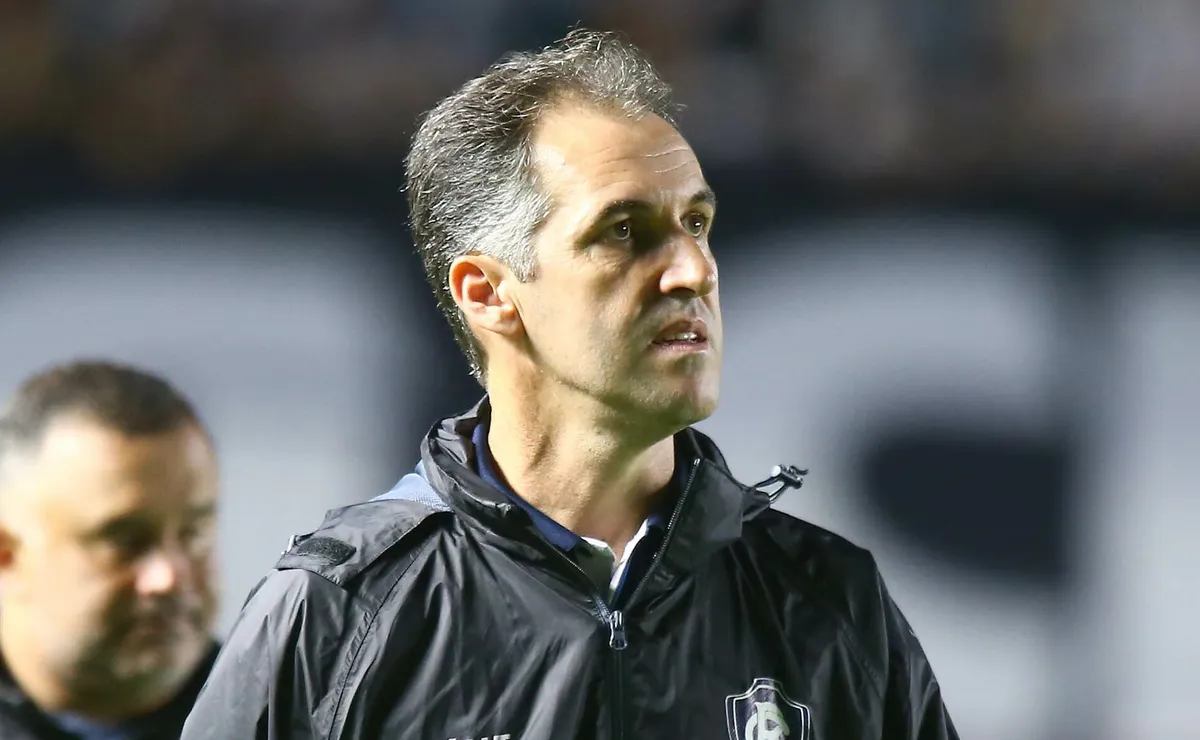 Léo Condé analisa Remo 0 x 1 Cruzeiro e cita “elenco forte” como diferencial celeste