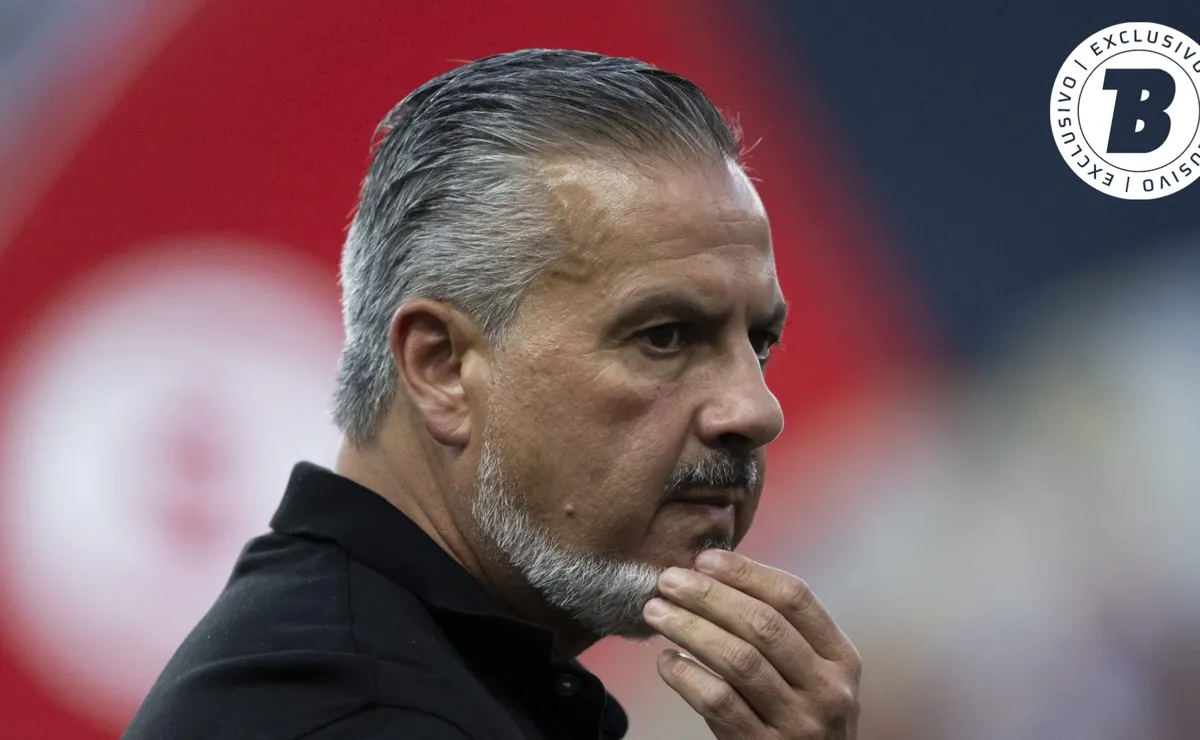 Flamengo age nos bastidores e José Boto assume negociação para renovar com Ryan Roberto