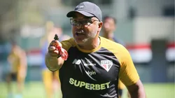Roger Machado continua pressionado pelos são-paulinos