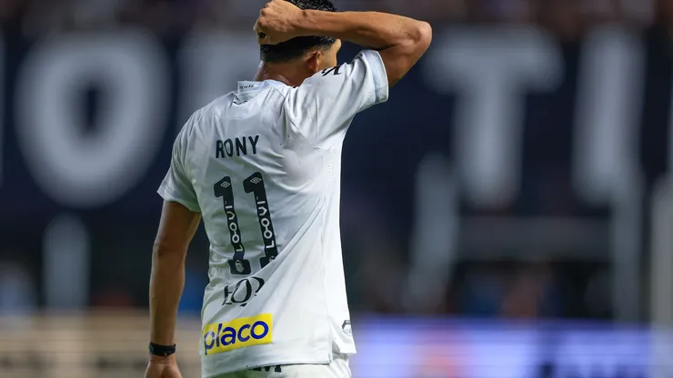 Rony lamenta empate do Santos, expõe frustração e projeta reação imediata na Sul-Americana - Foto Marcello ZambranaAGIF