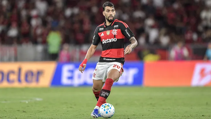 Lucas Paqueta jogador do Flamengo durante partida contra o Bahia no estadio Maracana pelo campeonato Brasileiro A 2026. Foto: Thiago Ribeiro/AGIF