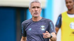 Luís Castro está respaldado pela diretoria. Foto: Lucas Uebel/Grêmio FBPA