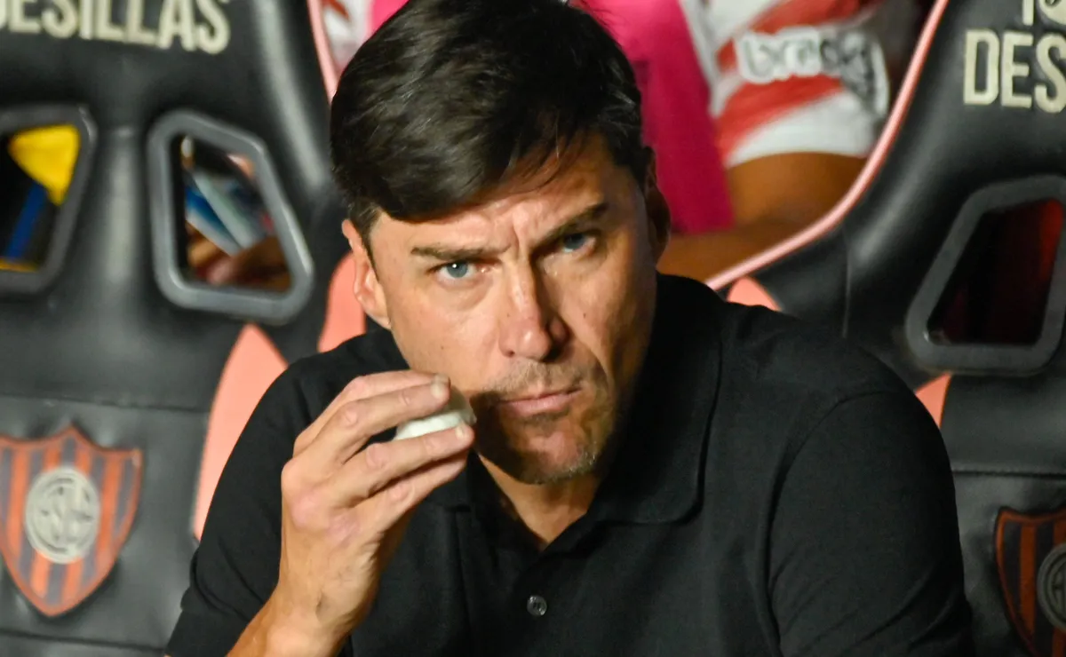 Alexander Medina crava vitória sobre o Flamengo na Libertadores