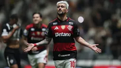 MG - BELO HORIZONTE - 26/04/2026 - BRASILEIRO A 2026, ATLETICO-MG X FLAMENGO - Arrascaeta jogador do Flamengo comemora seu gol durante partida contra o Atletico-MG no estadio Arena MRV pelo campeonato Brasileiro A 2026. Foto: Gilson Lobo/AGIF