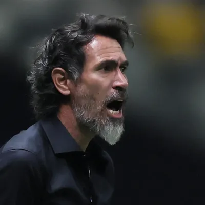 Técnico do Atlético-MG faz declaração surpreendente sobre Flamengo