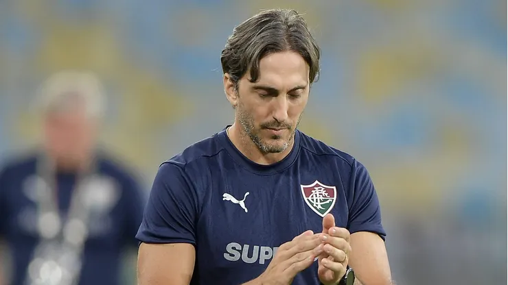 Zubeldia tecnico do Fluminense durante partida contra o Atletico-MG no estadio Maracana pelo campeonato Brasileiro A 2026.