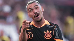 Matheuzinho brincou com seu companheiro.