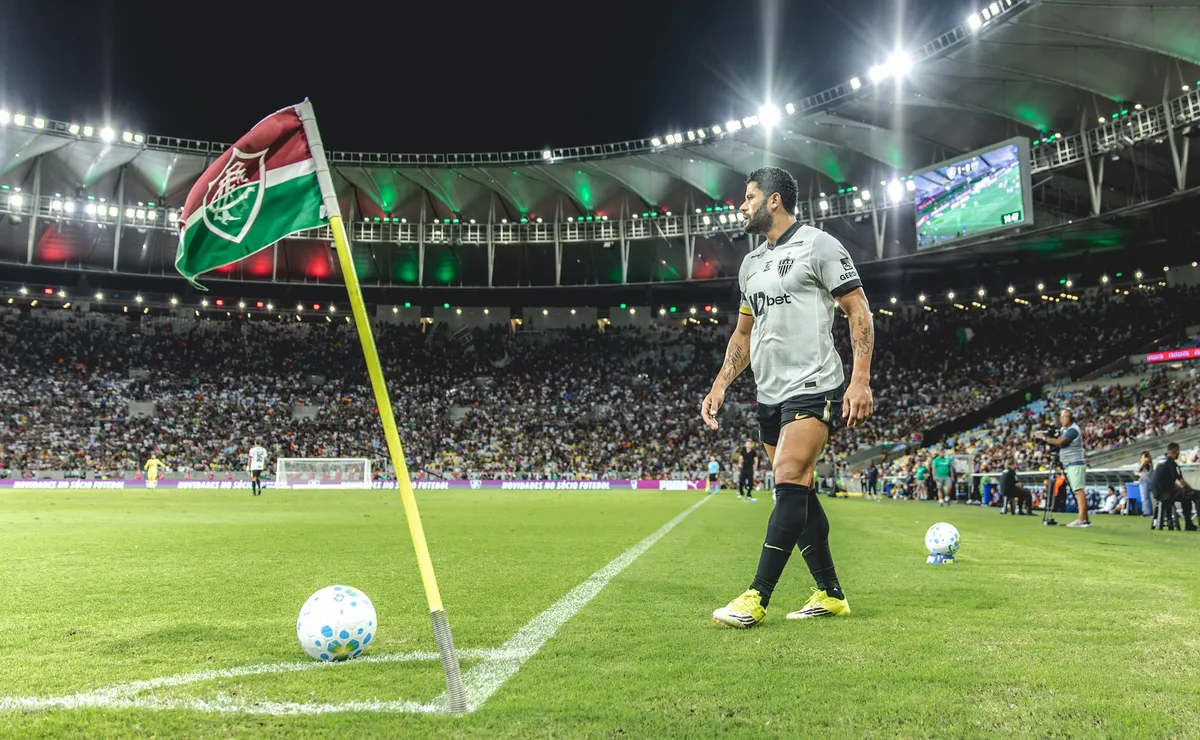 Fluminense se aproxima de Hulk e Atlético-MG promete investida por Braithwaite junto ao Grêmio