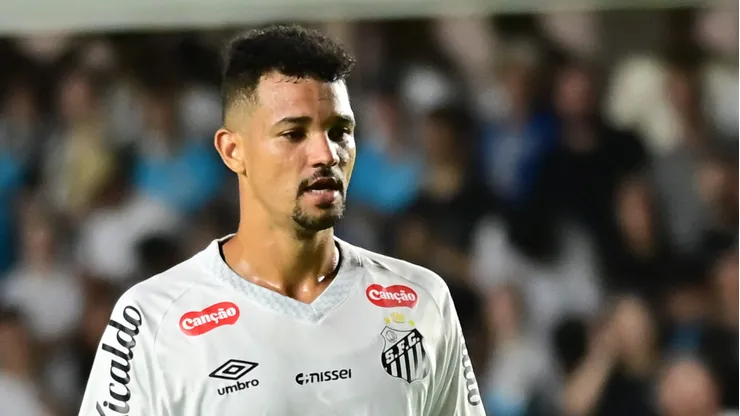 Ze Ivaldo jogador do Santos durante partida contra o Velo Clube no estadio Vila Belmiro pelo campeonato Paulista