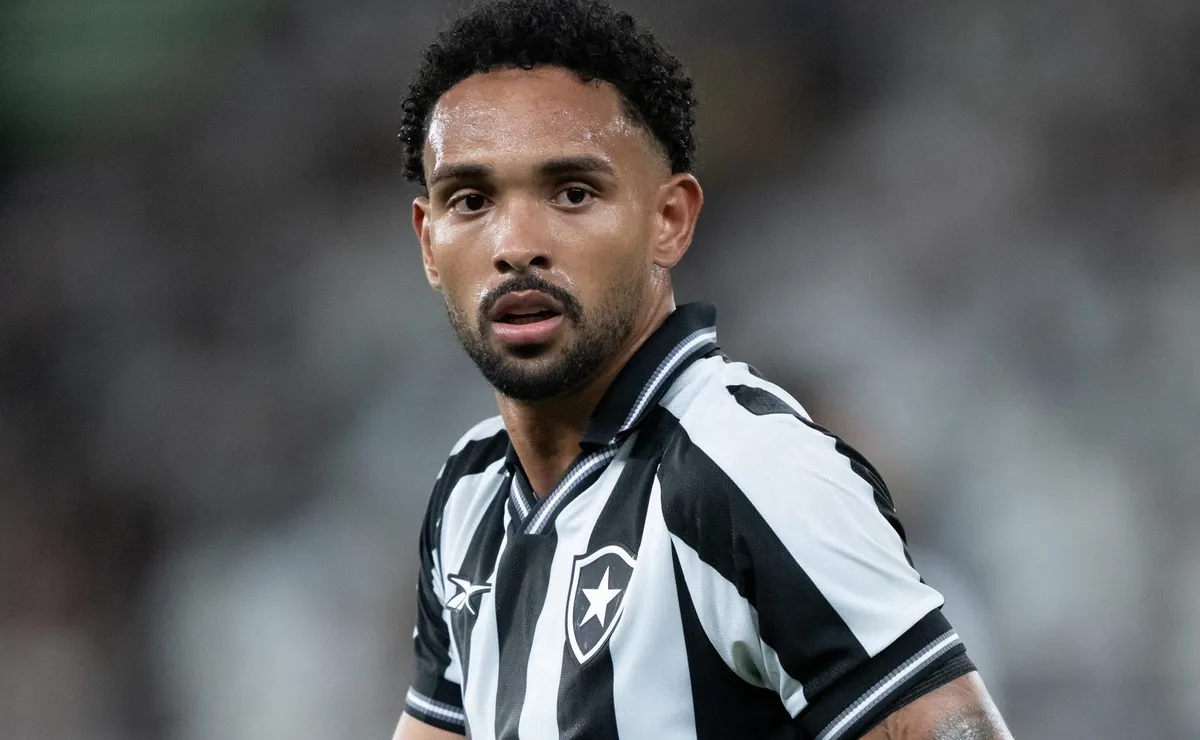 Vitinho cobra vaga na Seleção e expõe erro de ex-técnico