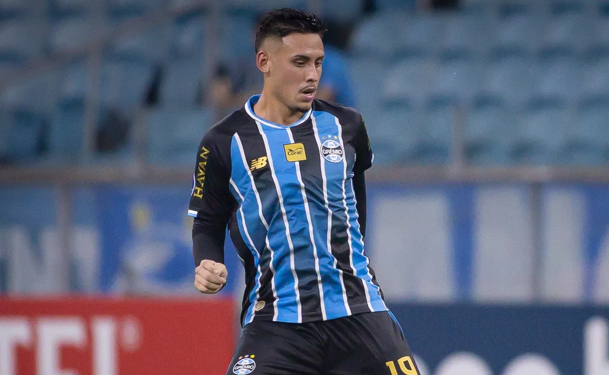 Noriega alfineta empresário ao falar sobre rumores de saída do Grêmio: “Se empolgou um pouco”