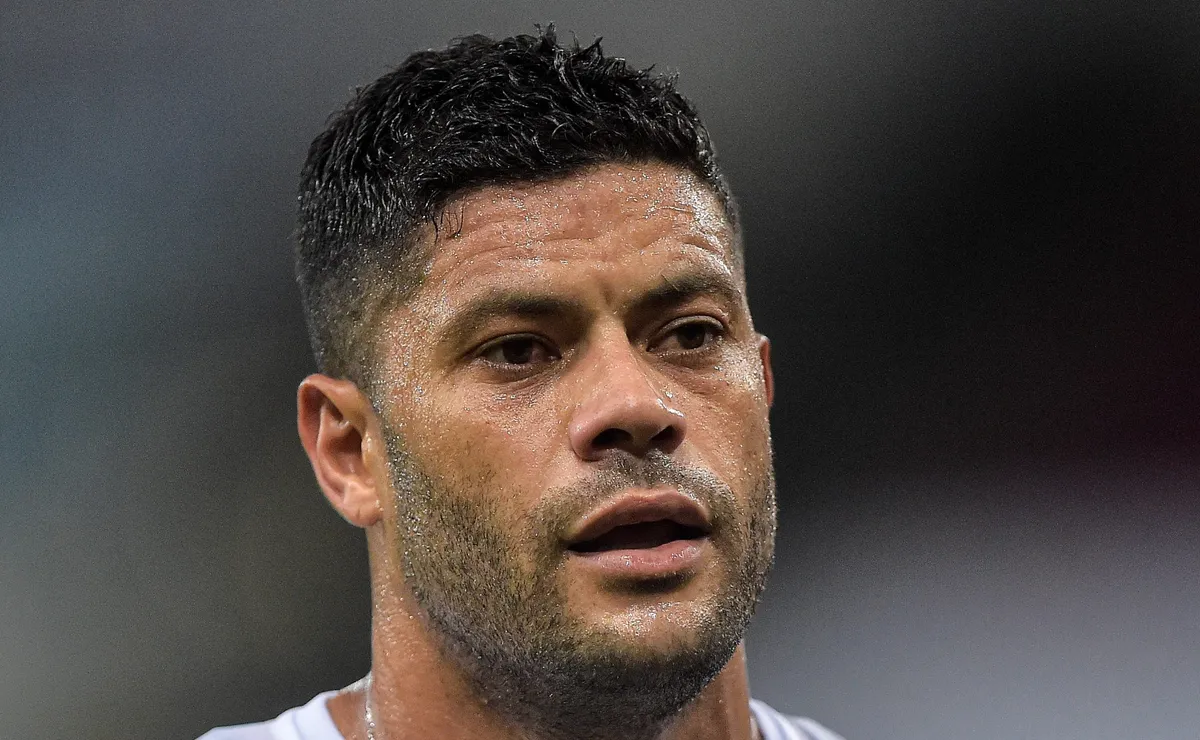 Futuro de Hulk no Atlético-MG será decidido em reunião nesta segunda (27) e Fluminense acompanha