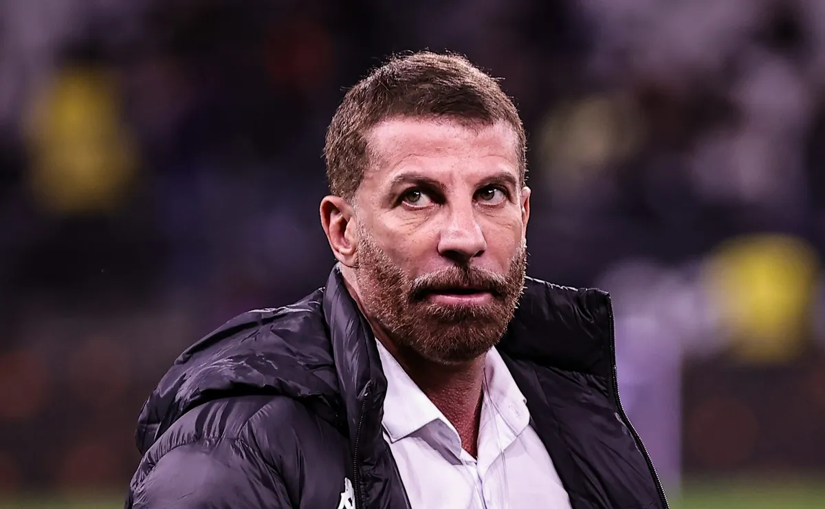 Vasco negocia com casa de apostas até 2027 e usa valores do Flamengo e Palmeiras como teto