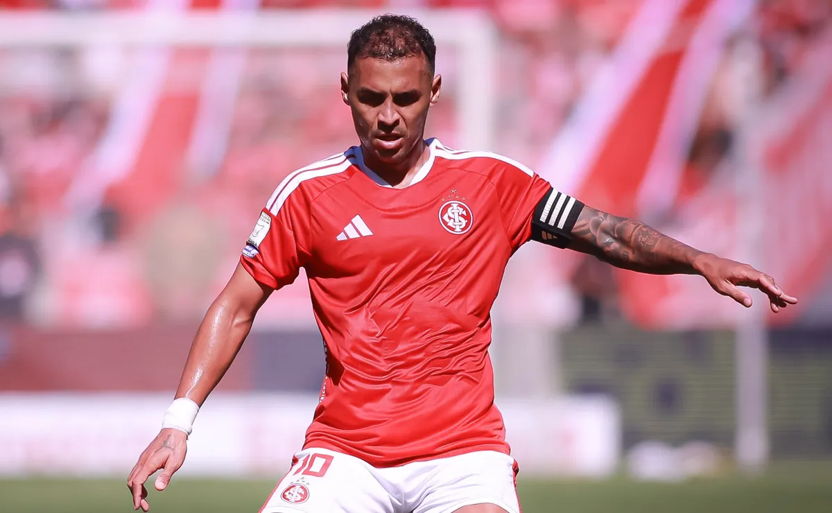 Baldasso afirma que Alan Patrick acabou no Internacional: “Um senhor jogando com adolescentes”