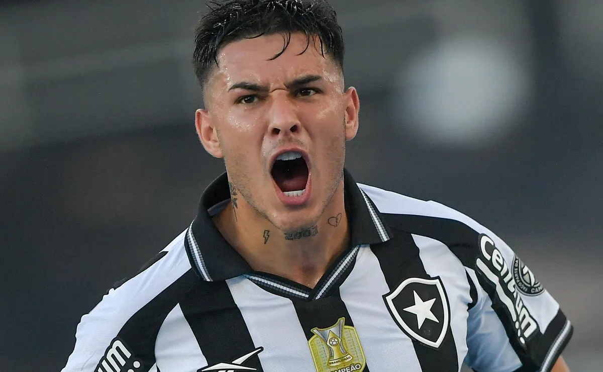 Franclim Carvalho define situação de Mateo Ponte no Botafogo