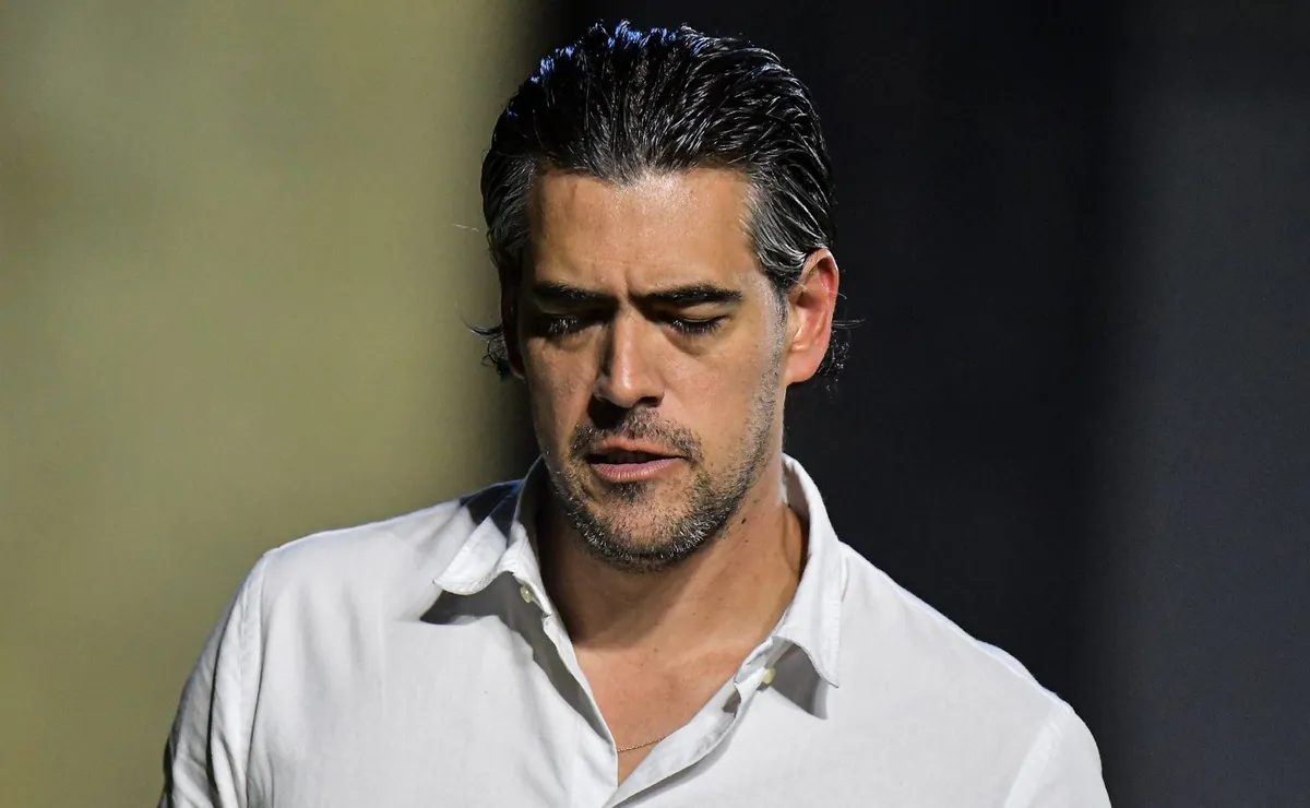 Demissão de Paulo Bracks está por um fio e Atlético-MG estuda confirmar Pedro Daniel como substituto