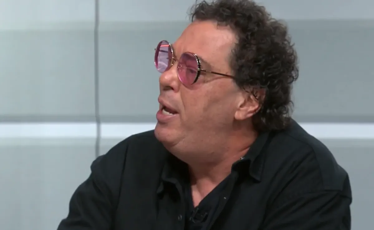 Casagrande faz alerta ao Fluminense sobre Hulk e cita salário alto: “Tem 40 anos, não vale”