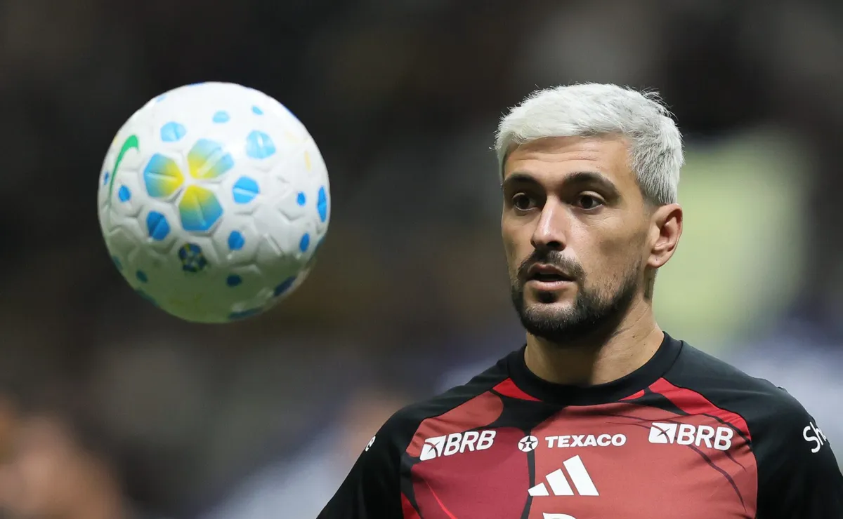 Arrascaeta é alvo do exterior e o Flamengo só faz negócio pela multa de R$ 234 milhões