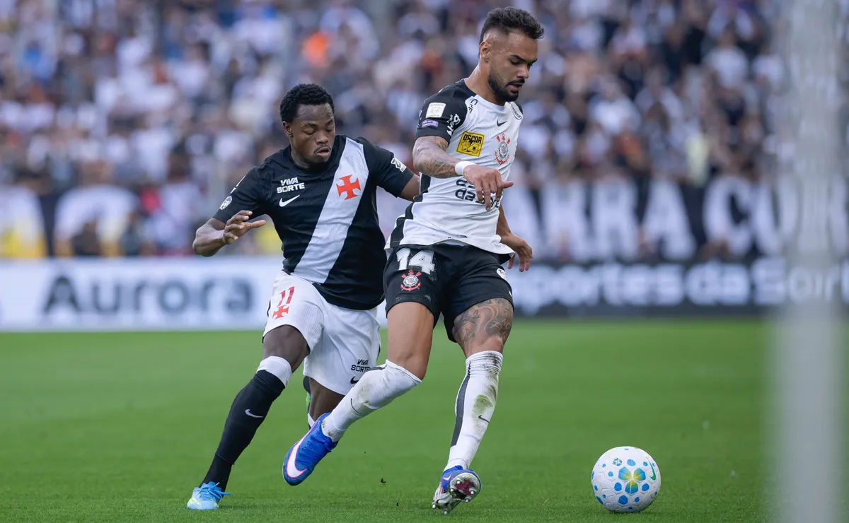 Raniele se destaca improvisado na lateral-direita e ajuda Corinthians a vencer o Vasco no Brasileirão