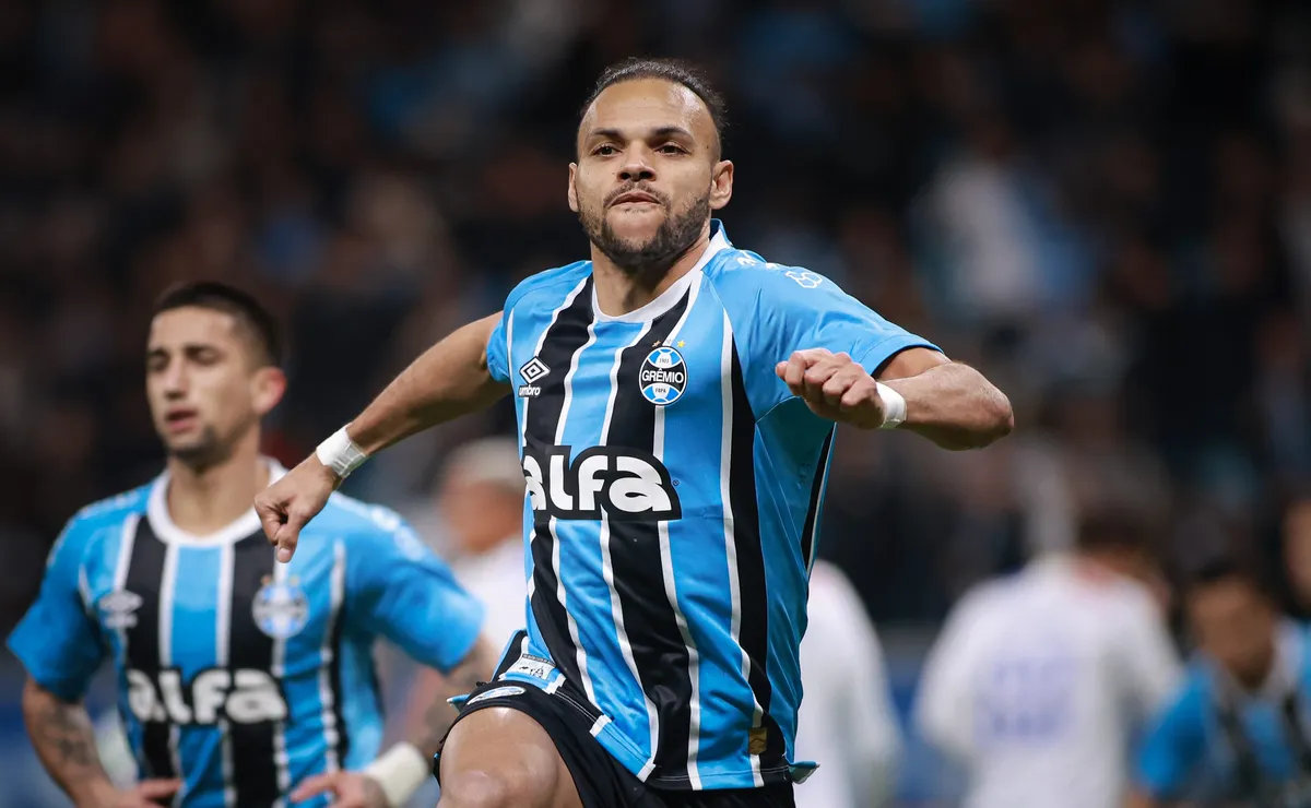 Atlético-MG tem nome de Braithwaite ligado a possível reposição, mas Grêmio nega qualquer contato